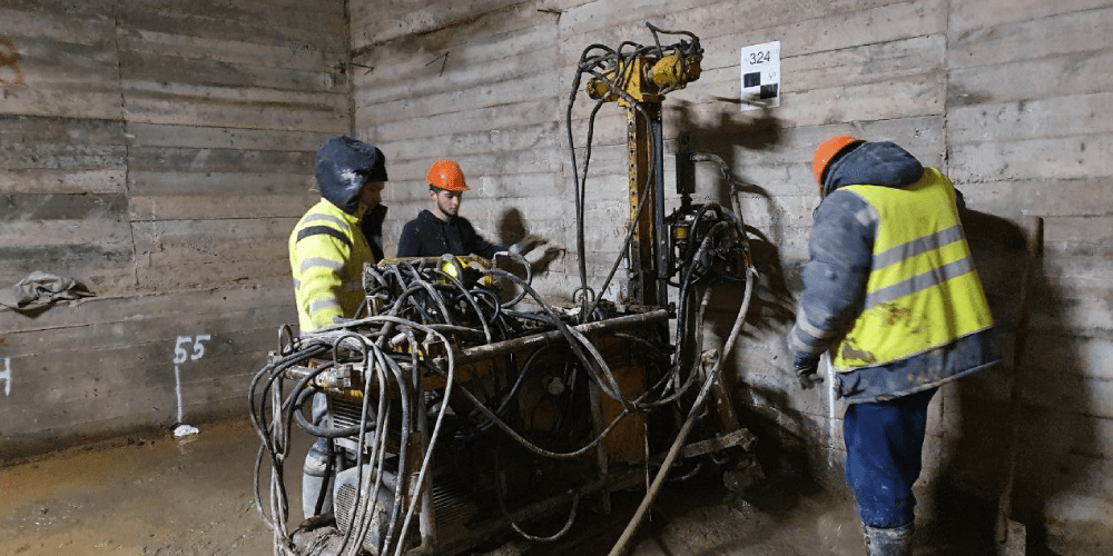 Укрепление ленточного фундамента инъекцией